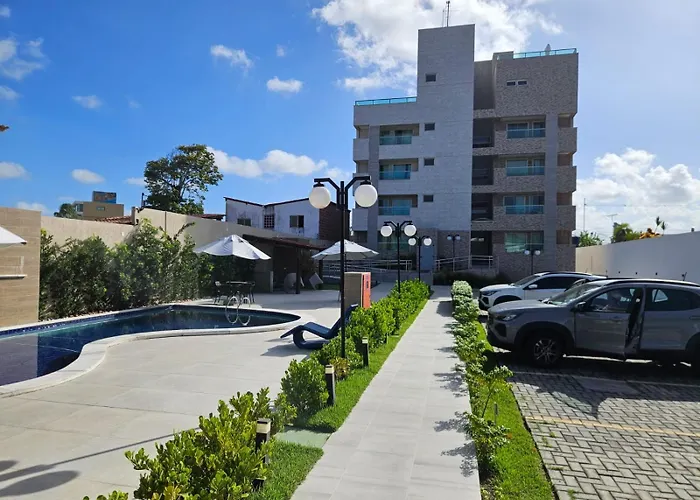 Encantador - MAKAMBIRA RESIDENCE